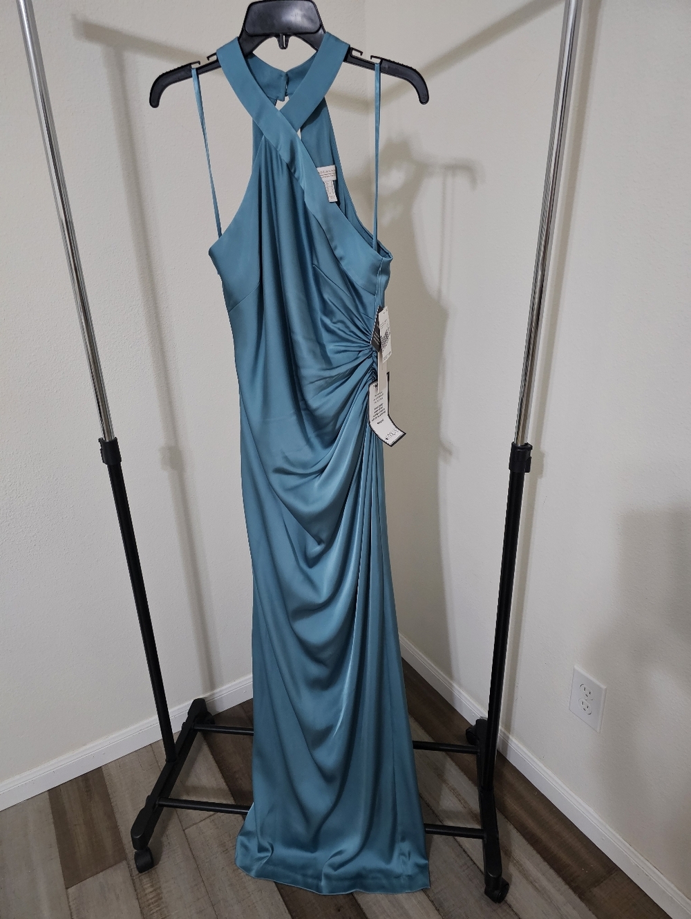 Women's Clothing (671) - Picture 6 of 10